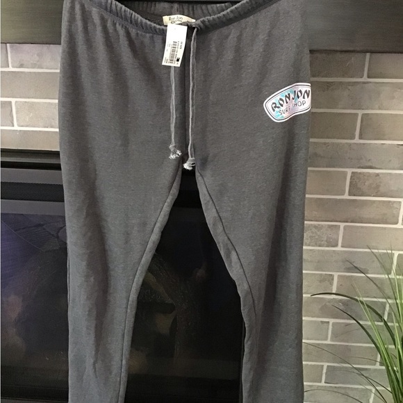 Ron Jon Pants - Ron Jon sweatpants grey size medium